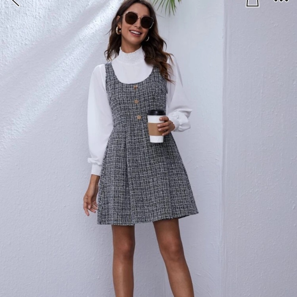 BLACK & WHITE TWEED SLEEVELESS SWEATER DRESS